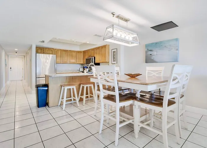 Oceanfront Seagate With Heated Pool Apartment Clearwater Beach
