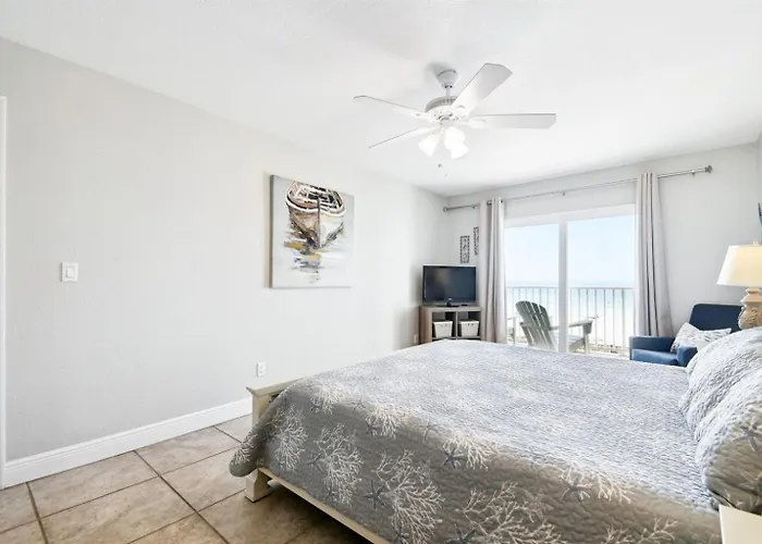 Apartment Oceanfront Seagate With Heated Pool