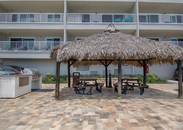 Oceanfront Seagate With Heated Pool Apartment Clearwater Beach
