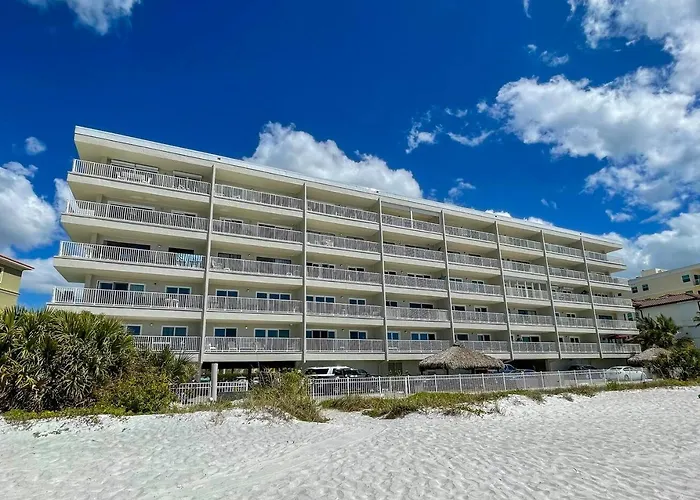 Oceanfront Seagate With Heated Pool Clearwater Beach