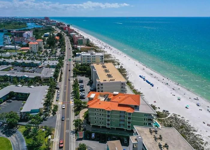 Oceanfront Seagate With Heated Pool Apartment *